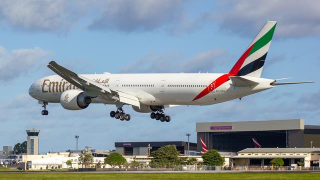 A6-ENJ::Emirates Airline